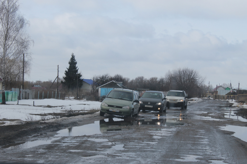 Воронежские активисты Народного фронта добиваются ремонта дорог в Рождественской Хаве