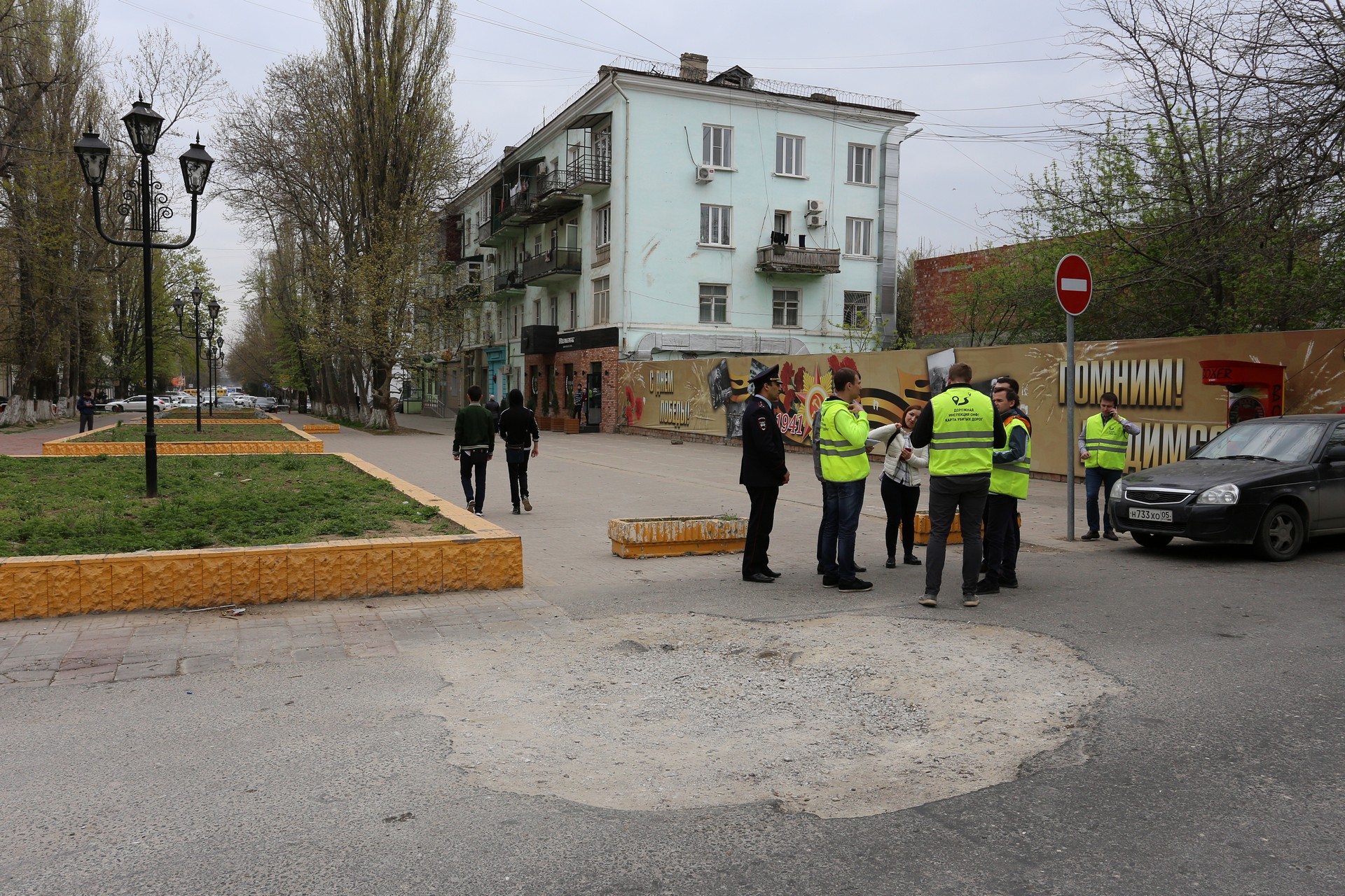 В Махачкале нет согласования в работе коммунальных служб и дорожников, из-за чего на новом асфальте появляются ямы