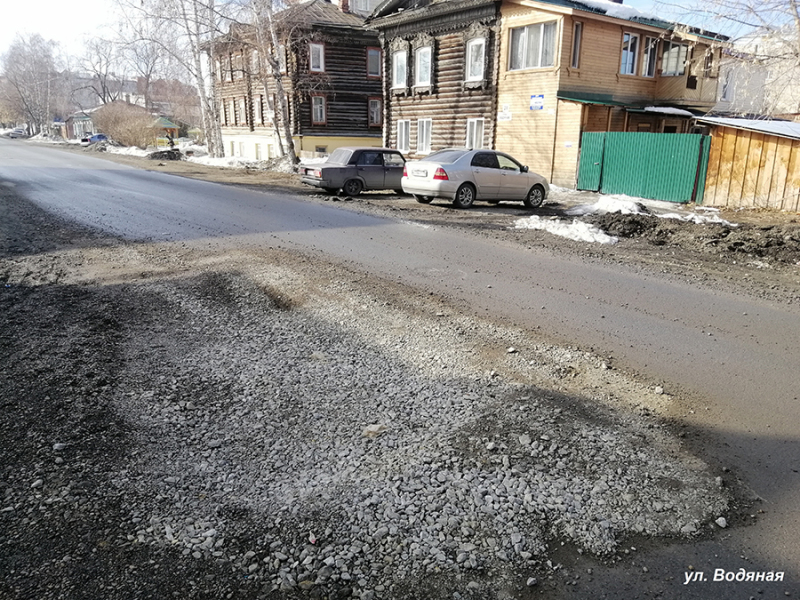 На отремонтированных дорогах в Томске выявлено множество коммунальных раскопок