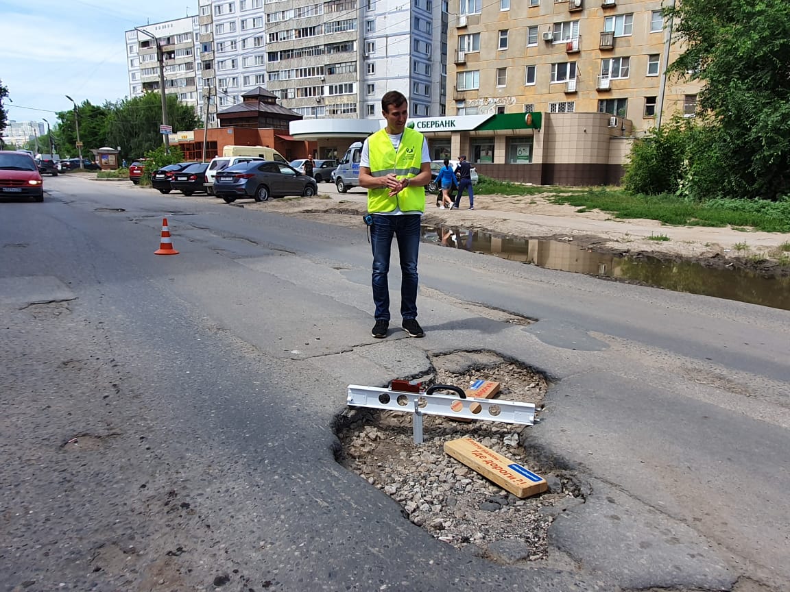 В Рязани на улицах темно, нет разметки и освещения на пешеходных переходах