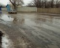 Большое скопление воды, отсутствие водоотвода.