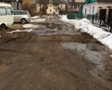 дороги никогда не было. грязи по колено. администрация района и города отмахиваются от местных жителей как от заразы...