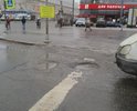 Переход к метро Приморская в ямах и полностью разбит.