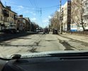 Улица Матросова - одна из самых загруженных улиц города. Основной трафик по улице транзитный - утром машины сплошным потоком едут в деловой центр города, вечером направление движения меняется и машины движутся в спальные районы. Нагрузки на дорожное полотно большие, вследствие чего происходит разрушение дорожного полотна. Трещины, ямы, кочки - то, из чего состоит покрытие этой улицы. Дорожному покрытию нужен капитальный ремонт.