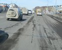 Вся дорога в ямах, проваленных люках, отсутствует разметка.