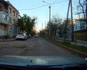 Дорога в плохом состоянии. Дырки в некоторых местах довольно глубокие.