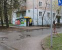 Въезд на улицу Анисимова с улицы М. Спиридонова затруднен из-за больших ям на дороге