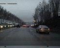 подъезд к мосту и часть моста по прежнему в ужасном состоянии