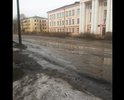 Одна из главных улиц города Боровичи убита полностью, асфальт сошел вместе со снегом. На ней приличествуют все допустимые нарушения: ямы, выбоины, колдобины, люки нижу уровня асфальта, разъезженные обочины. Особенно убитый участок от ул. Красноармейской до ул. Подбельского, где с началом весны стало просто не проехать. Потерять колесо в центре города? Да запросто!