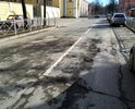 Множество огромных аварийно опасных дефектов,ям,выбоин в дорожном покрытии.