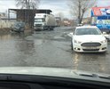 Убитая дорога городского назначения. Асфальта практически нет, ямы по 30 см, на протяженности примерно 1 км ходить/ездить по дороге практически нереально. 
Администрация города только отмахивается и шлет отписки.