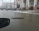 Огромная яма посреди дороги. И это центр города. РГУПС