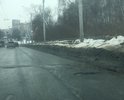 Асфальт на мосту, в сторону московского шоссе в огромных ямах