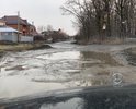 Посёлок Янтарный находится фактически в городской черте города Ростова-на-Дону, рядом крупнейший рынок "Атлант" и "Алмаз", при этом дороги вообще отсутствуют, жители посёлка за свой счет пытаются хоть как-то привести возле своих домовладений дорожное покрытие в нормальное состояние, но отсыпка щебнем ни к чему не приводит, так как его за зиму вкатывают в грязь, тротуары вообще отсутствуют, погулять с ребенком в коляске невозможно, летом из-за высохшей грязи пыль стоит "столбом" нарушая все санитарные нормы!