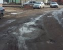 Эта улица не ремонтировалась со дня ее ввода в эксплуатацию.Часто забрызгиваются пешеходы.Про подвеску уже молчу, просто нет слов.