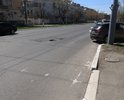 Яма на повороте с ул. Маршала Жукова на ул. Б. Хмельницкого