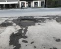 трудности заезда во двор, так как очень глубокие ямы