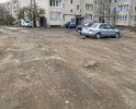 Новгородская область, Поселок Волховец, ул Пионерская дом 17 корпус 1.   
Очень большие ямы и лужи, асфальт отсутствует как класс, местные жители вынуждены портить свои автомобили передвиясь по очень глубоким ямам, дыры в асфальте образуют гиганские лужи, рядом детская площадка(тоже в плачевном состоянии). Необходимо полностью заменить дорожное покрытие, ямочный ремонт невозможен.