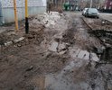 После осенних работ газовой службы по перекладке трубы в землю, не восстановлено дорожное полотно. Невозможно ни пройти ни проехать.