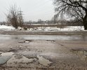 Дорога в г. Тула, улица Автомобилистов начиная от памятника совсем разбилась. На железнодорожном переезде яма, никак не объехать. Машина за неделю совсем разбилась.