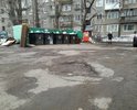 Многочисленные ямы, деформация дорожного полотна, после дождя лужи