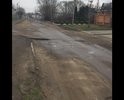 Эта проблема существует очень давно.нет бордюров,тротуары из-за этого осыпаются.ямы