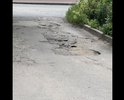 Во дворе дома 64 Ул Ст.Разина, дорожное покрытие разбито, ямы очень глубокие вдоль всего двора и это несет риск как для жильцов, так и для автотранспорта. С каждым днем все становиться хуже и хуже. Просим вас принять меры и выполнить ремонт дорожного покрытия.